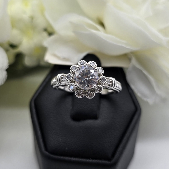 ♥️ JOY ENGAGEMENT RING - Picture 6 of 6